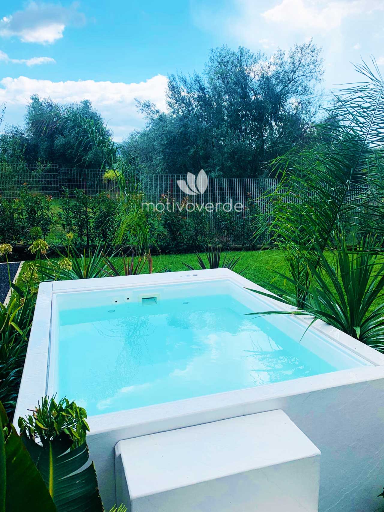 Verticale-progetti_Motivoverde_Minipiscine-idromassaggio-e-Piscine